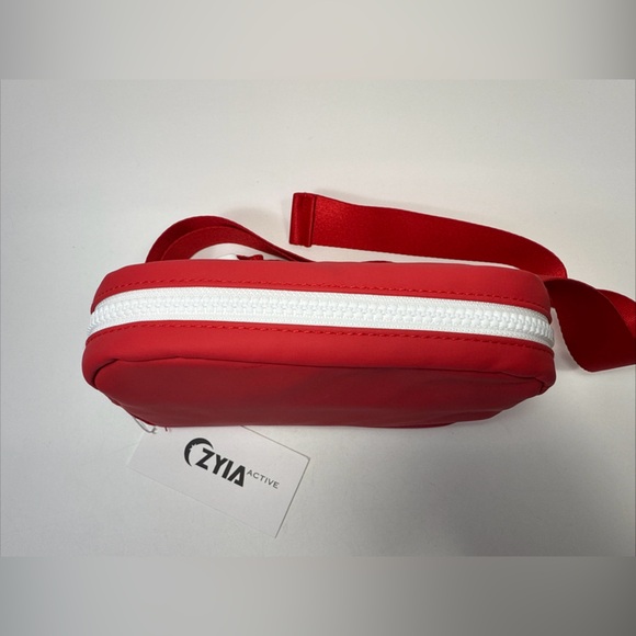 Zyia Active Red Crossbody belt bag - Picture 3 of 7